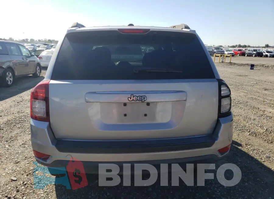 1C4NJCBAXGD753614 Photo# 6