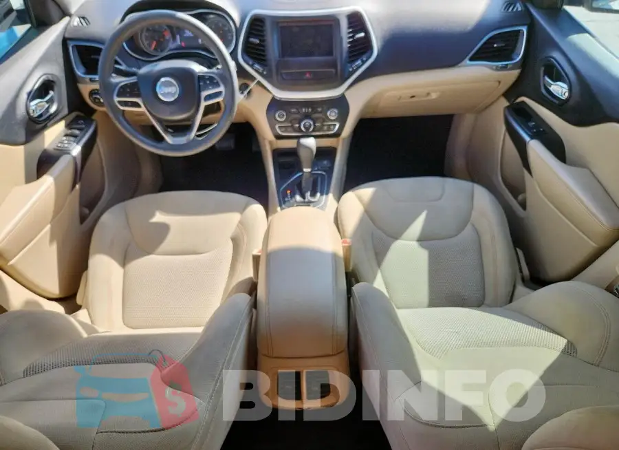 1C4PJLCB3KD206256 Photo# 8