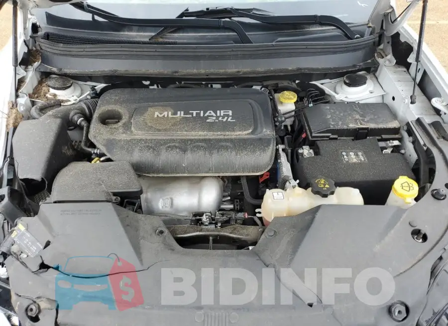 1C4PJLCB4KD159528 Photo# 12