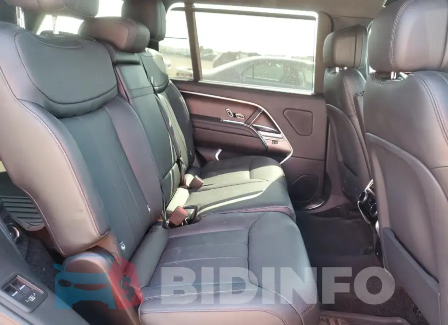 SALKPBFU5SA272639 Photo# 11