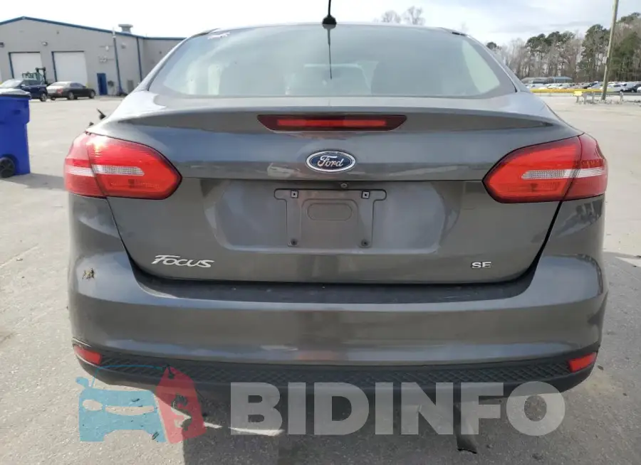 1FADP3F2XJL275761 Photo# 6