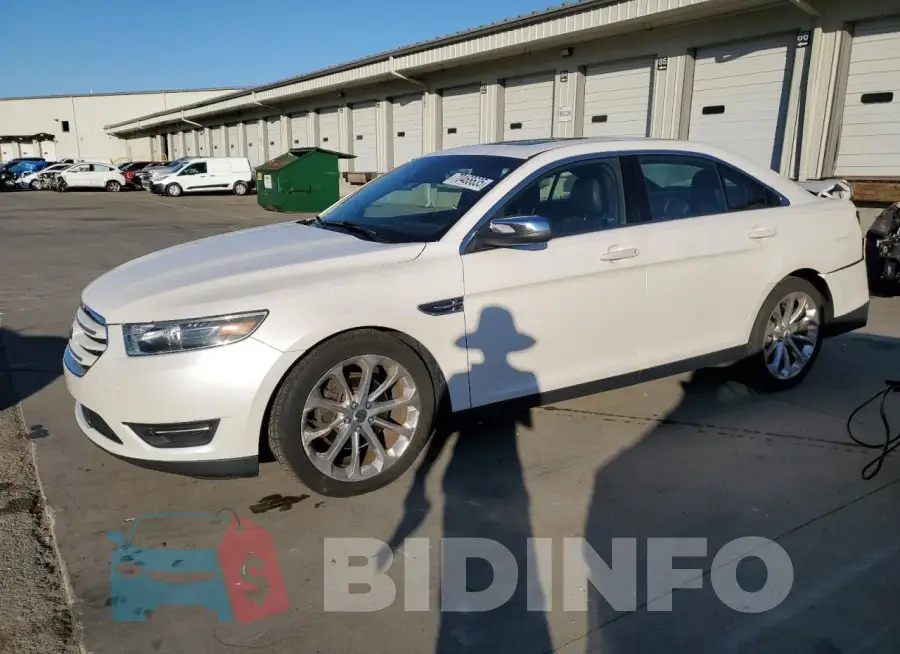 1FAHP2J88GG123700 Photo# 1