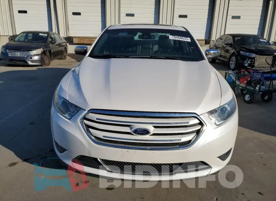 1FAHP2J88GG123700 Photo# 5
