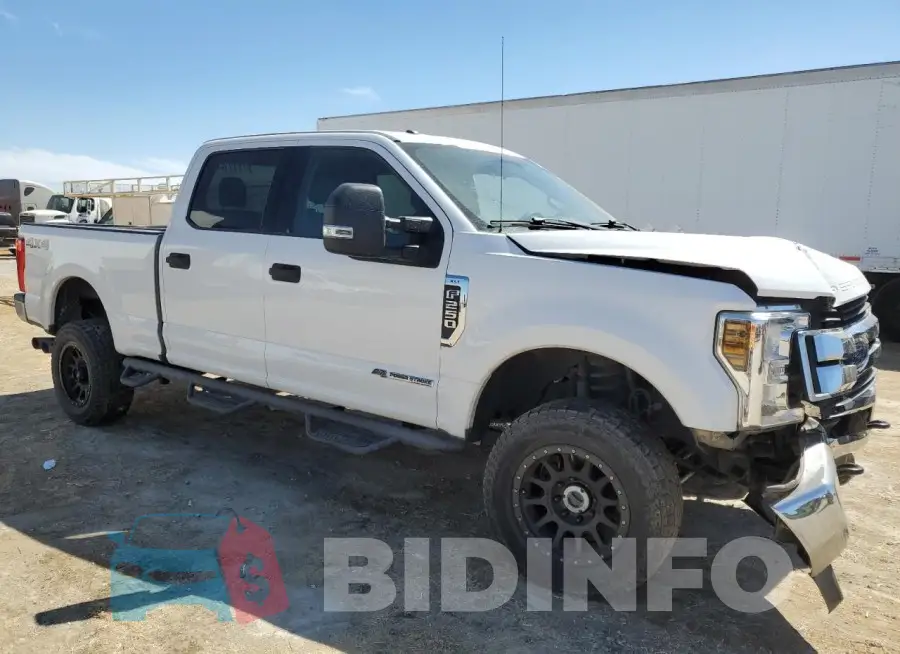 1FT7W2BT9JEB38334 Photo# 4