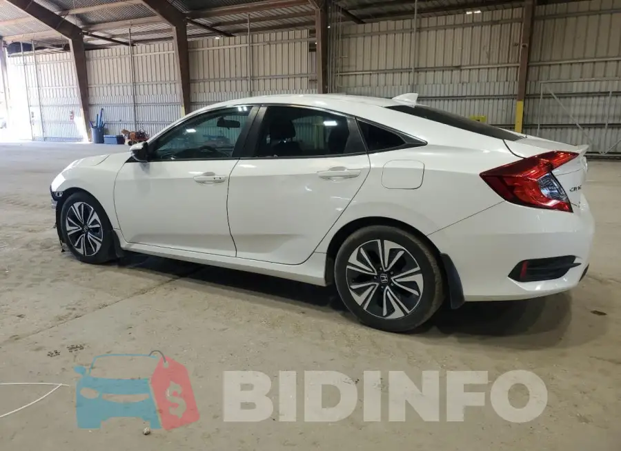 19XFC1F30HE008451 Photo# 2