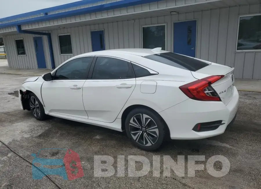 19XFC1F38HE027054 Photo# 2