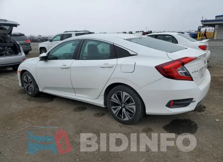 19XFC1F70GE042780 Photo# 2