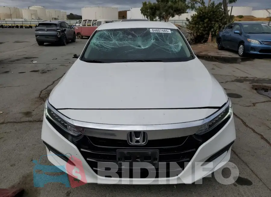1HGCV1F16KA167594 Photo# 5