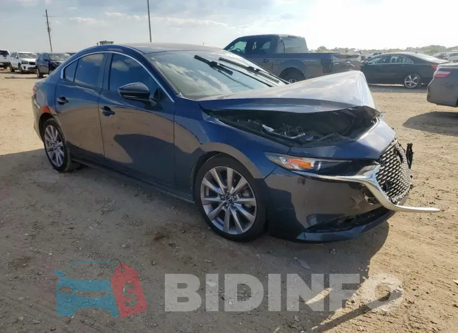 3MZBPABL8MM254413 Photo# 4