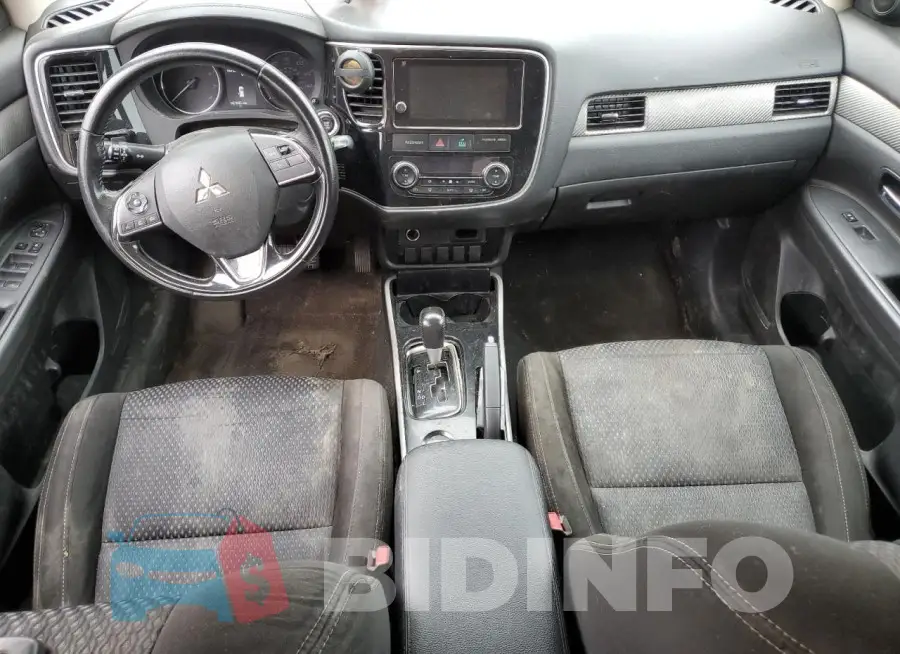 JA4AD3A32JZ007252 Photo# 8