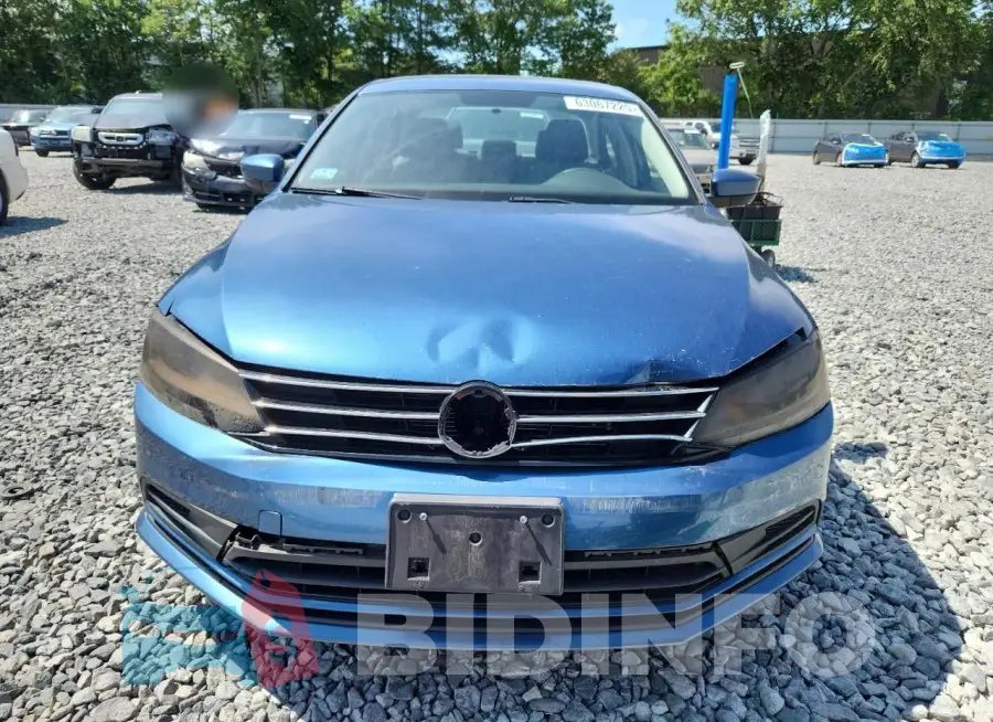 3VW2B7AJ0HM218920 Photo# 5