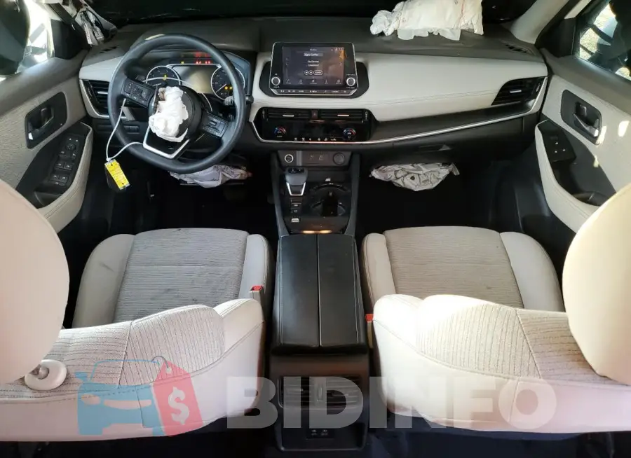 5N1BT3BA4PC677077 Photo# 8