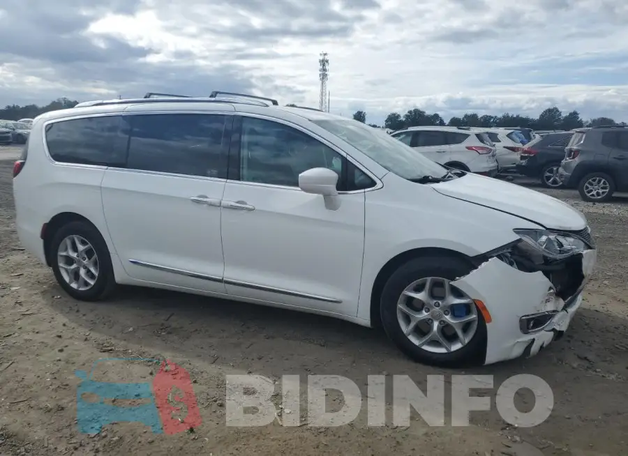 2C4RC1EG0HR832627 Photo# 4