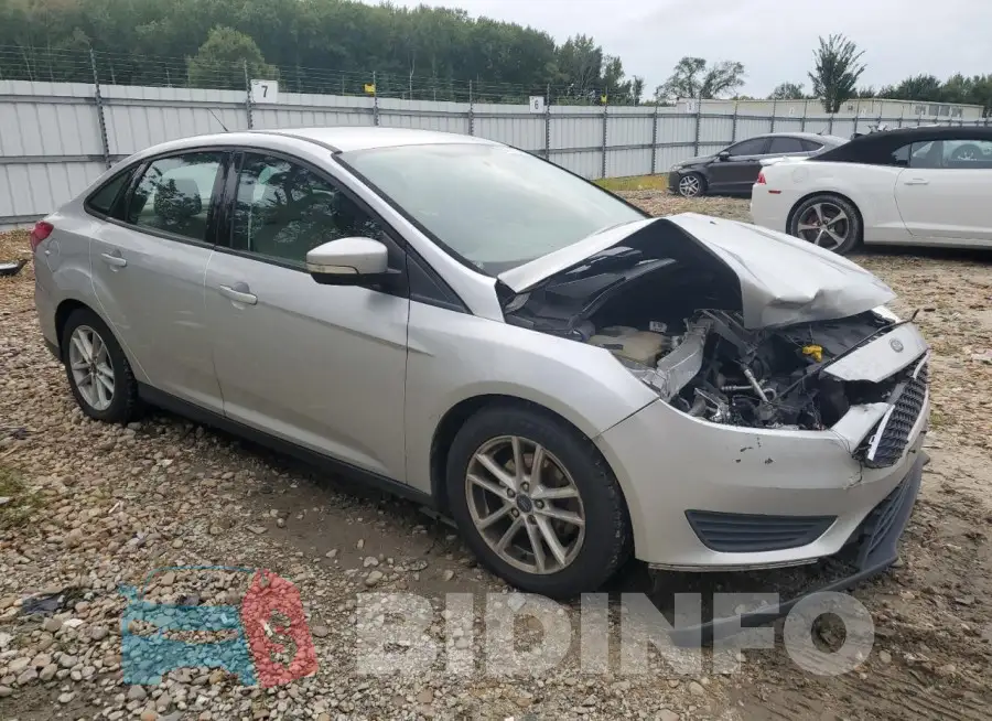 1FADP3F21HL272483 Photo# 4