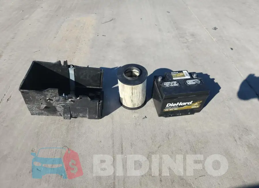 1FADP3F21JL210927 Photo# 12