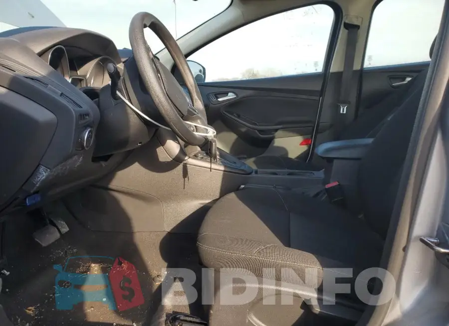 1FADP3F2XJL320049 Photo# 7