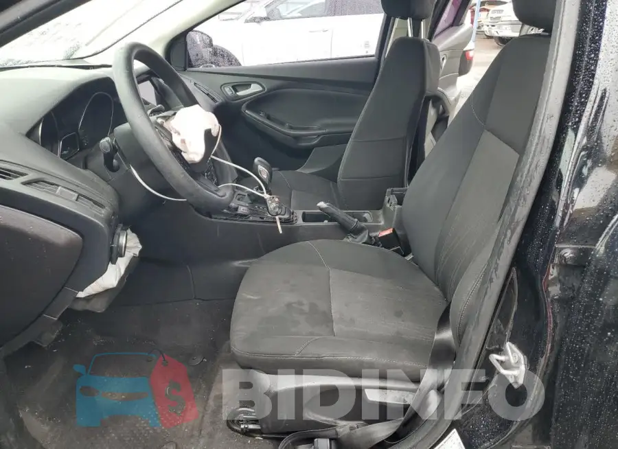 1FADP3M2XJL261216 Photo# 7