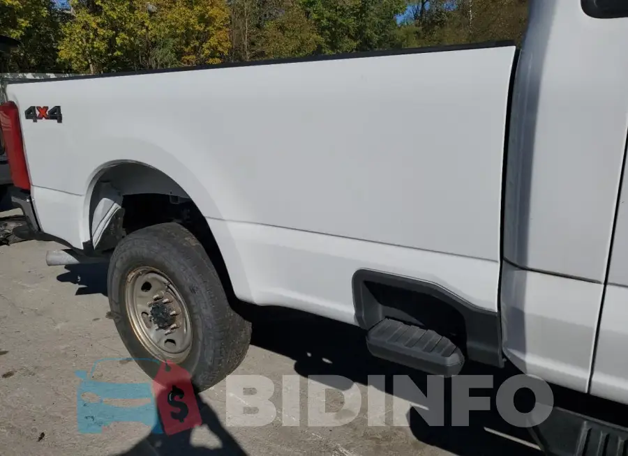 1FTBF2BA4PED12330 Photo# 10