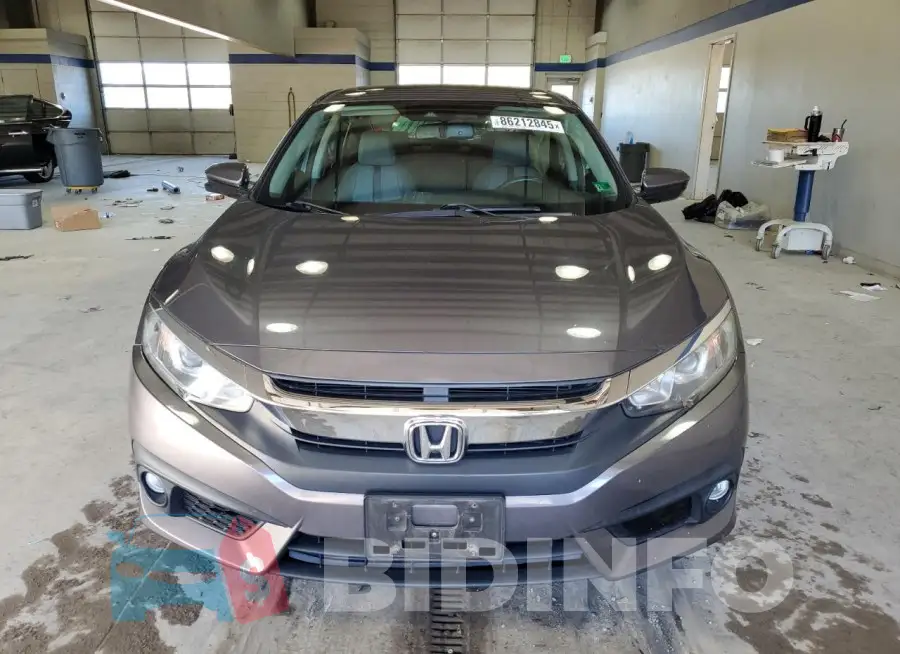 19XFC1F81HE027036 Photo# 5