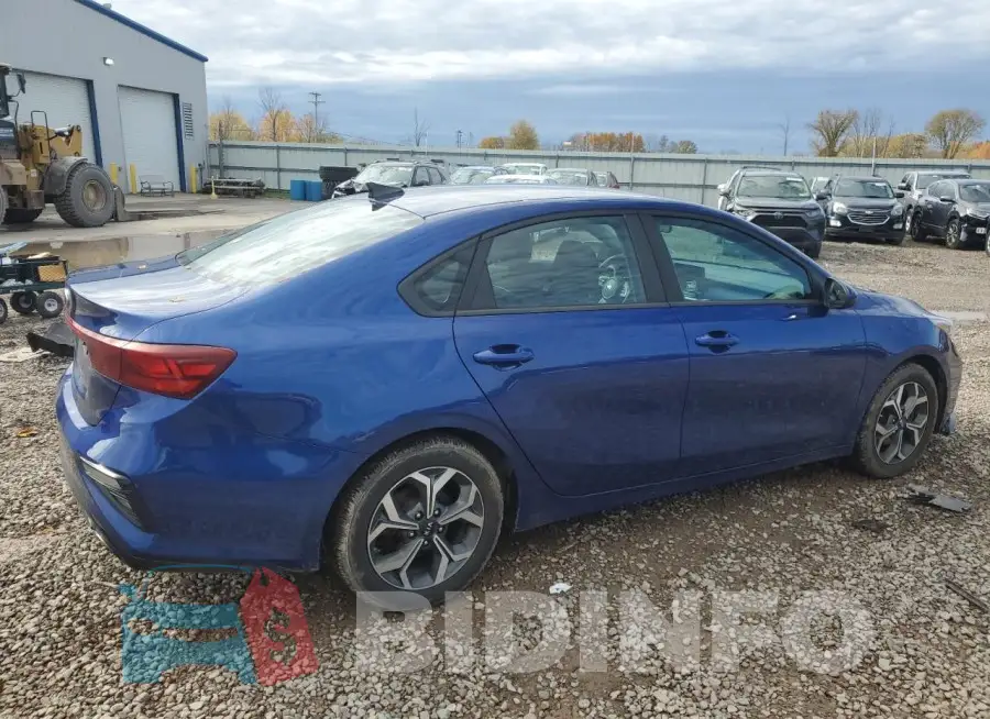 3KPF24AD5KE103440 Photo# 3