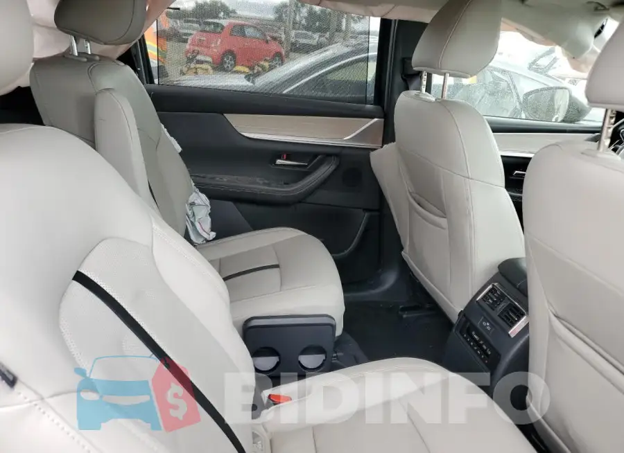 JM3KKCHD6R1128432 Photo# 11