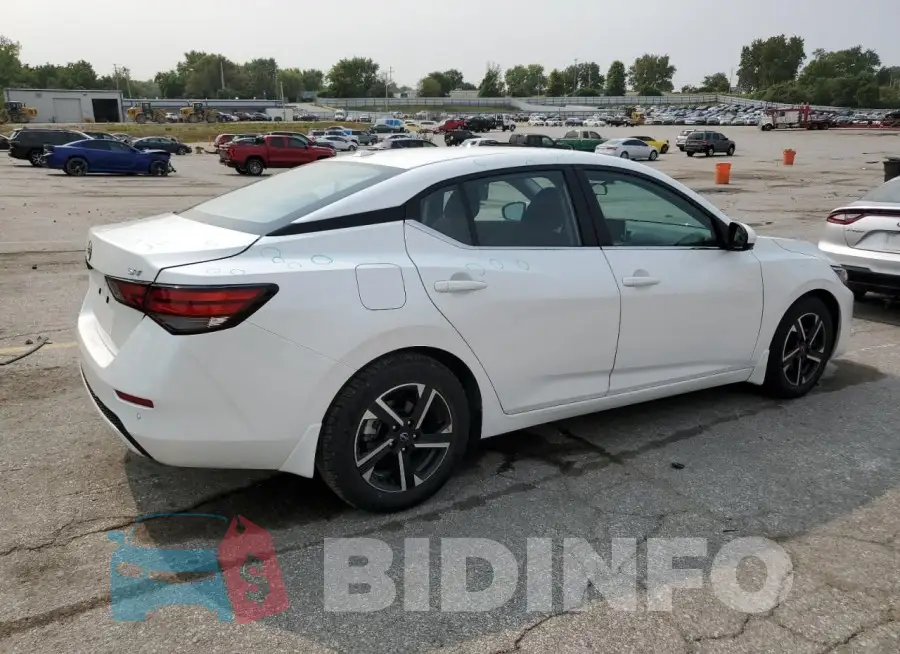 3N1AB8CV7RY270112 Photo# 3