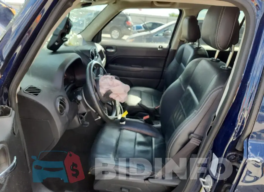 1C4NJRFB5HD108232 Photo# 7