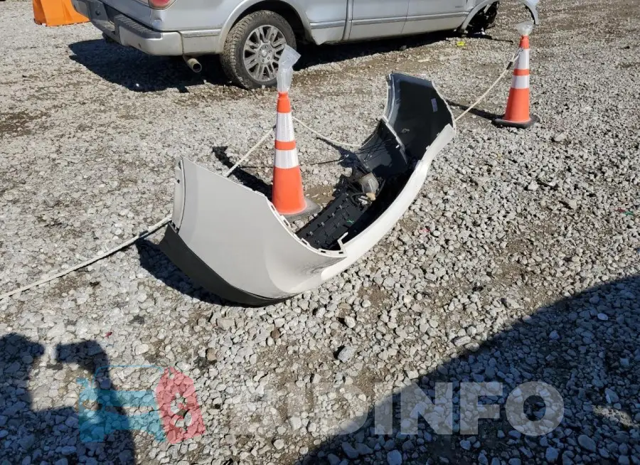 2LMTJ8LPXGBL53744 Photo# 12
