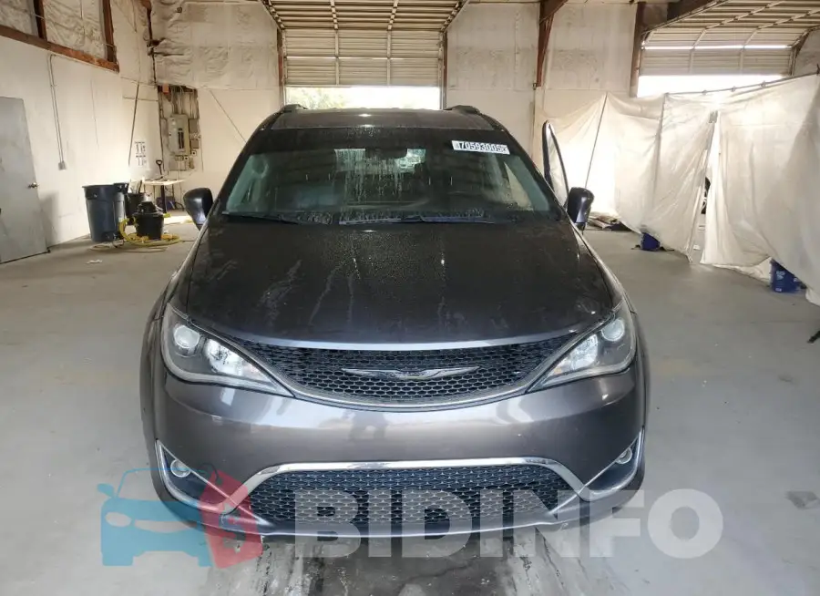2C4RC1BG4JR120423 Photo# 5