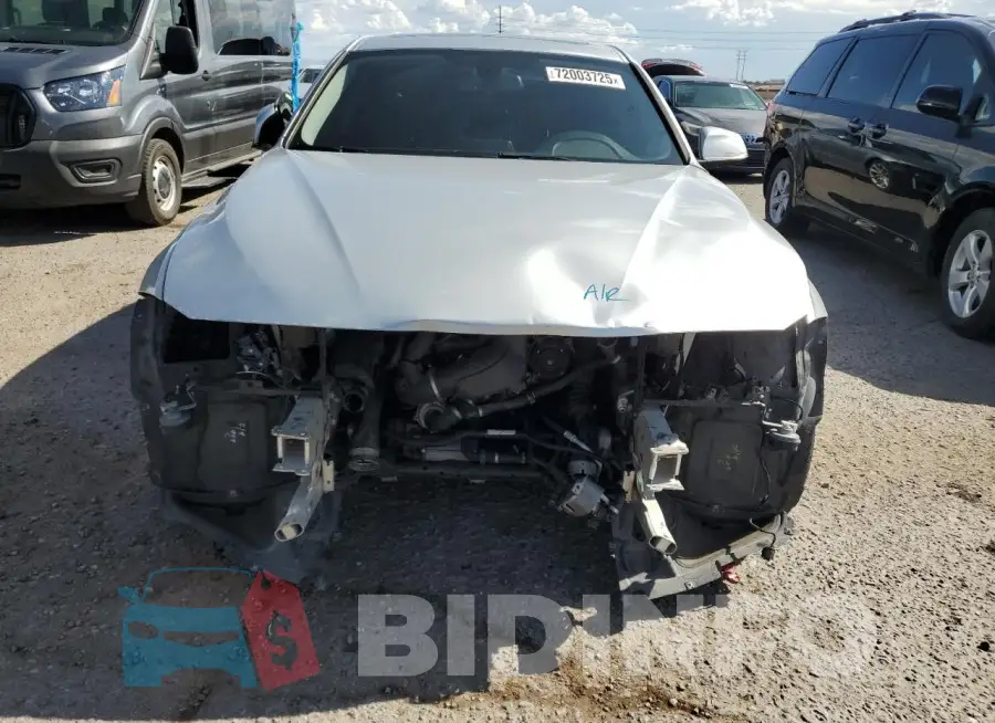 WBA8E1G54JNU91184 Photo# 5