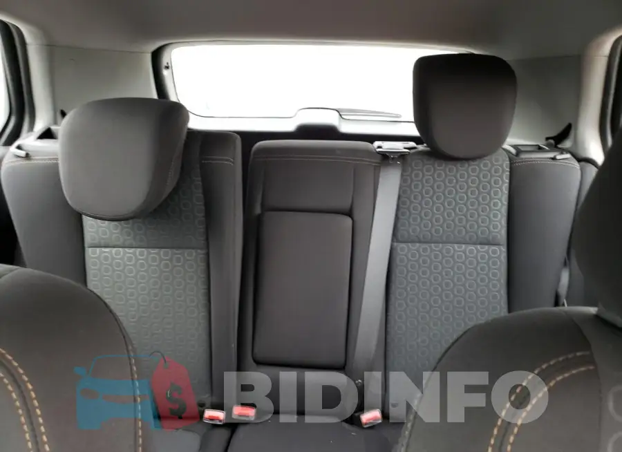 3GNCJNSB6LL157777 Photo# 10