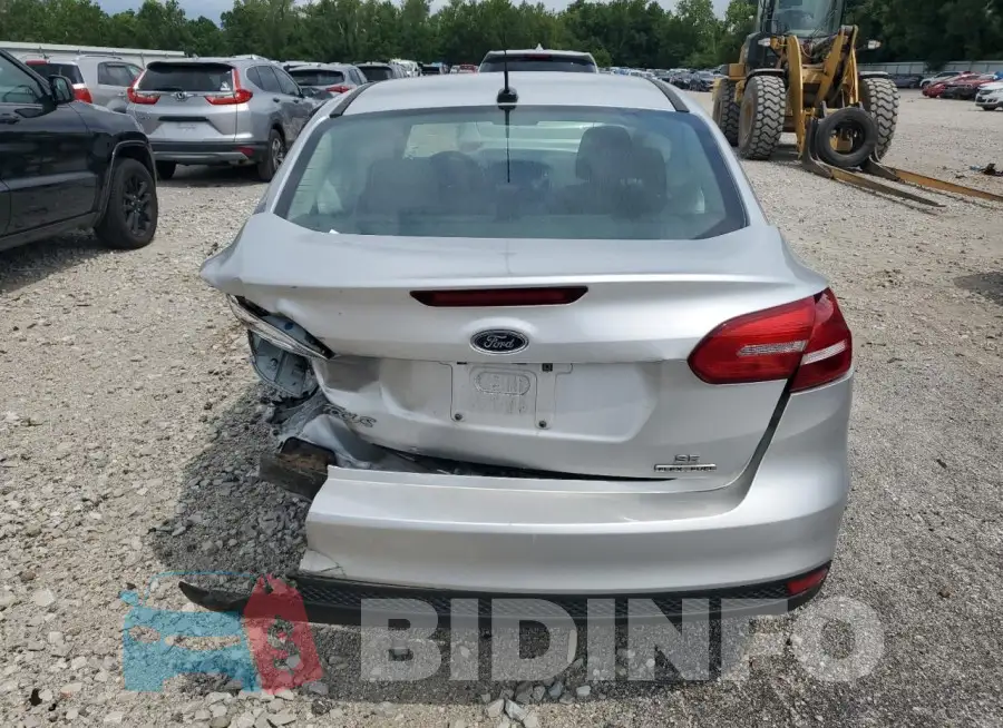 1FADP3F24GL405025 Photo# 6