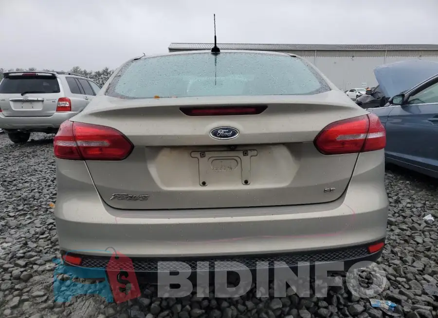 1FADP3F26GL239915 Photo# 6