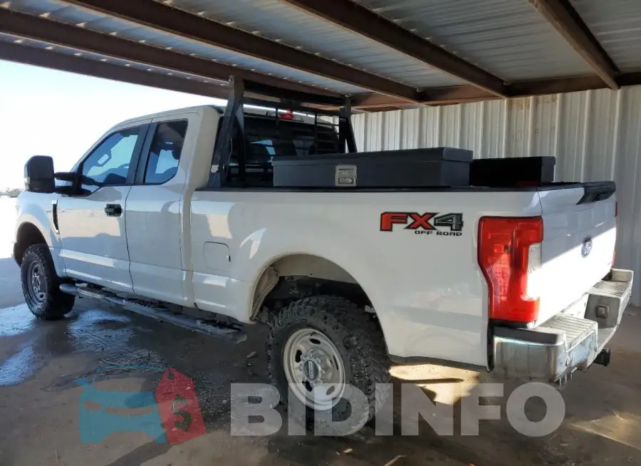 1FT7X2B64HEB93517 Photo# 2