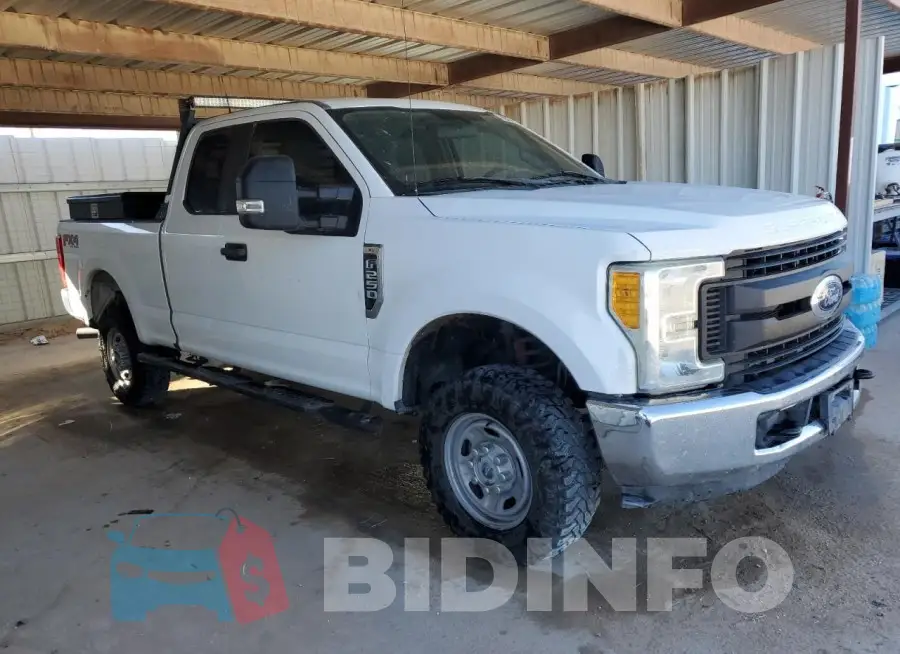1FT7X2B64HEB93517 Photo# 4