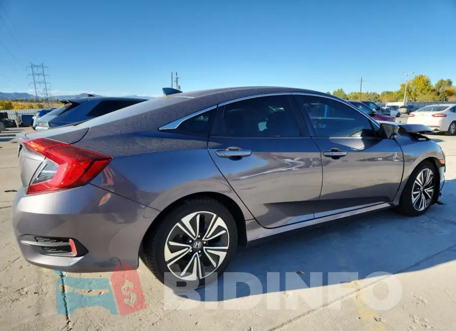 19XFC1F35GE000232 Photo# 3