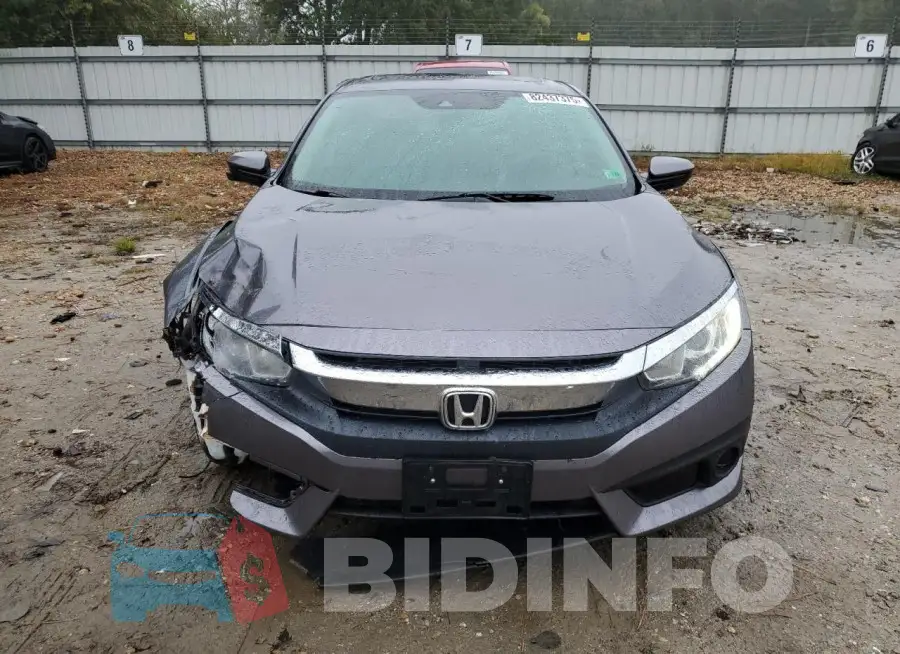 19XFC2F80HE047249 Photo# 5