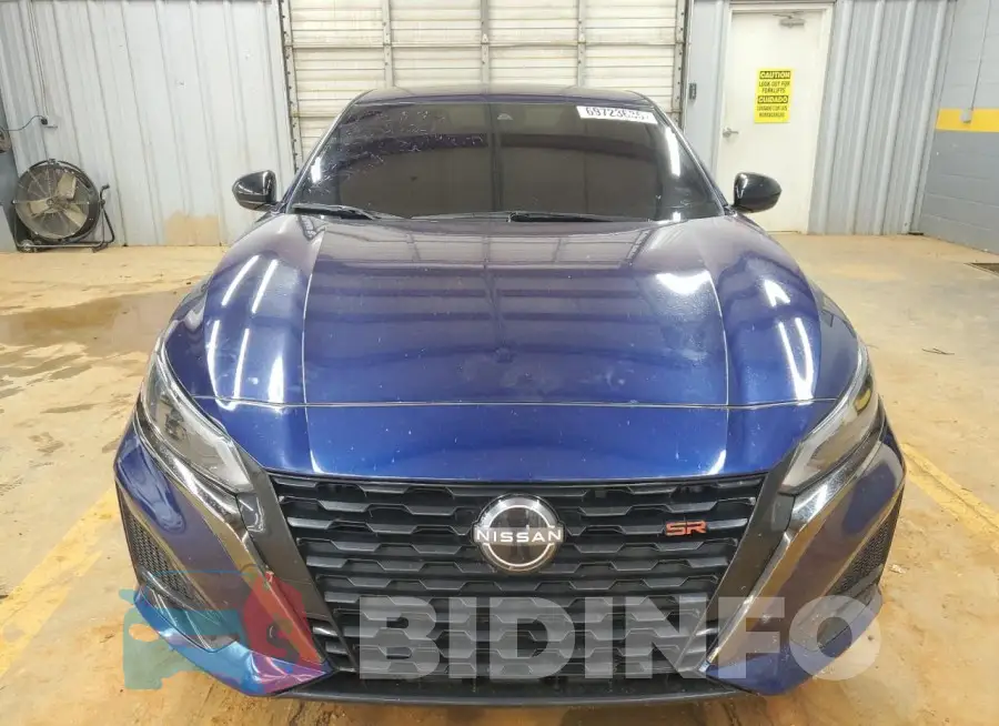 1N4BL4CV1PN320588 Photo# 5