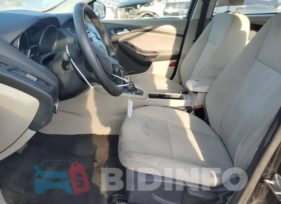 1FADP3F23GL300623 Photo# 7