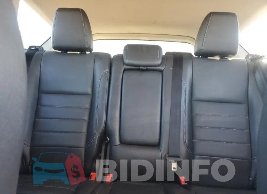 1FMCU9JX8GUA48118 Photo# 10