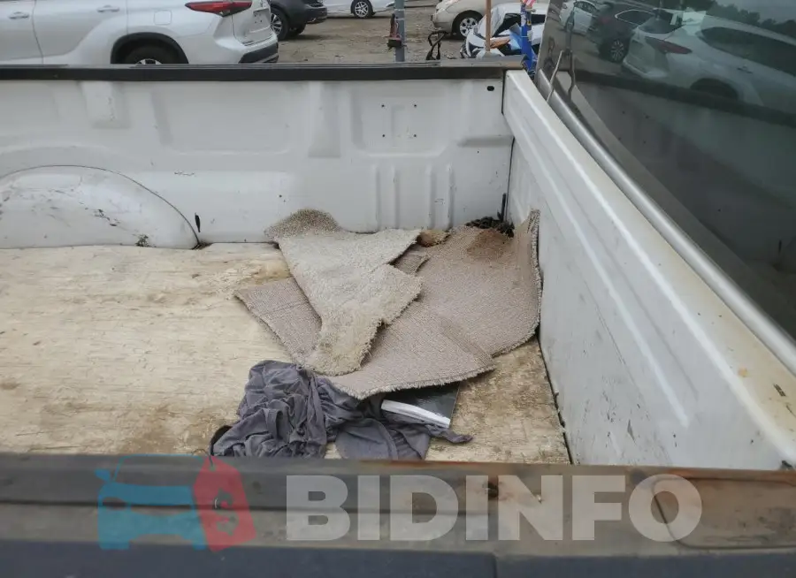 1FTMF1CBXNKE58952 Photo# 10