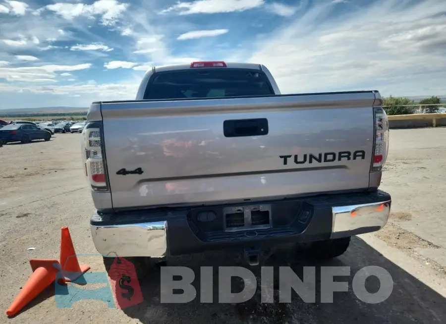 5TFDY5F19KX803083 Photo# 6