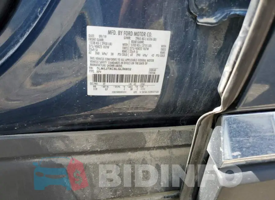 5LM5J7XC6LGL06832 Photo# 13