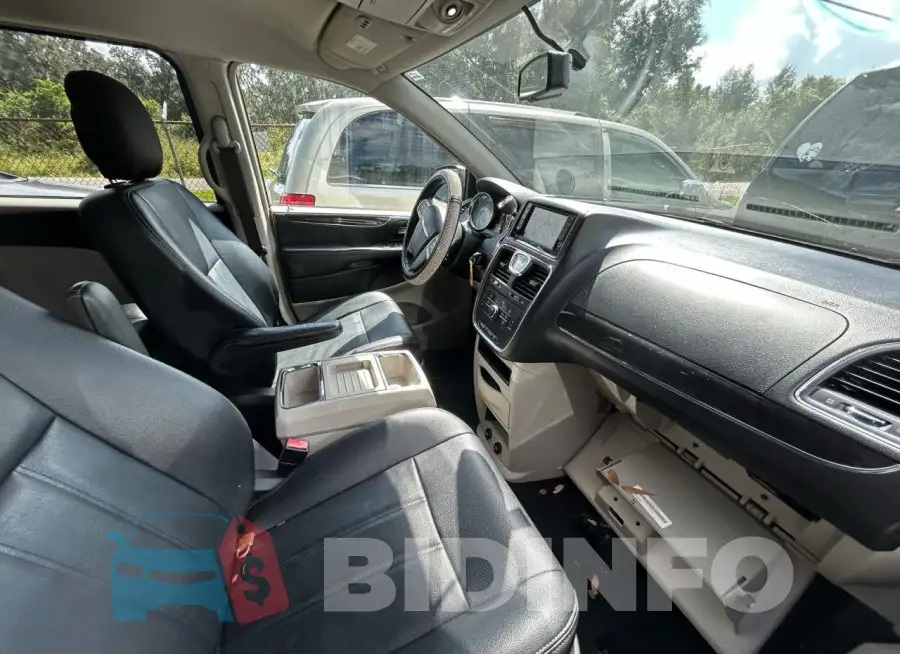 2C4RC1BG1GR259868 Photo# 5