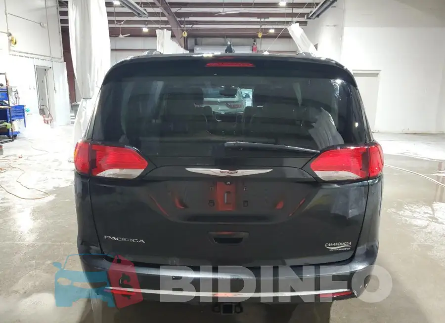 2C4RC1EG6HR550962 Photo# 6