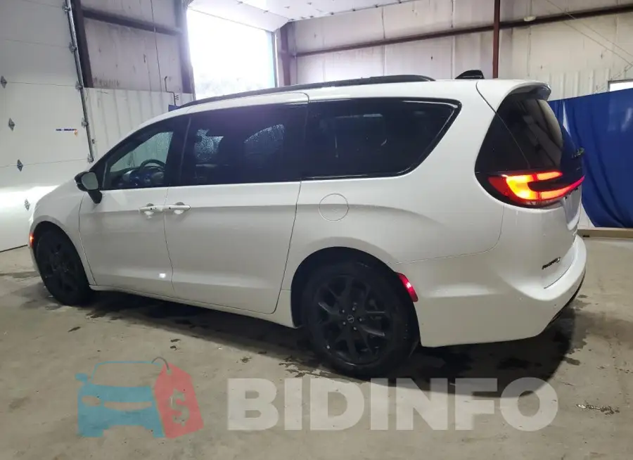2C4RC1GG4TR162280 Photo# 2
