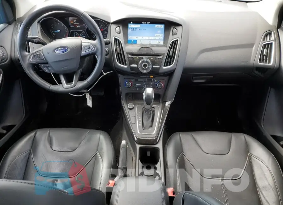 1FADP3N27HL252336 Photo# 8