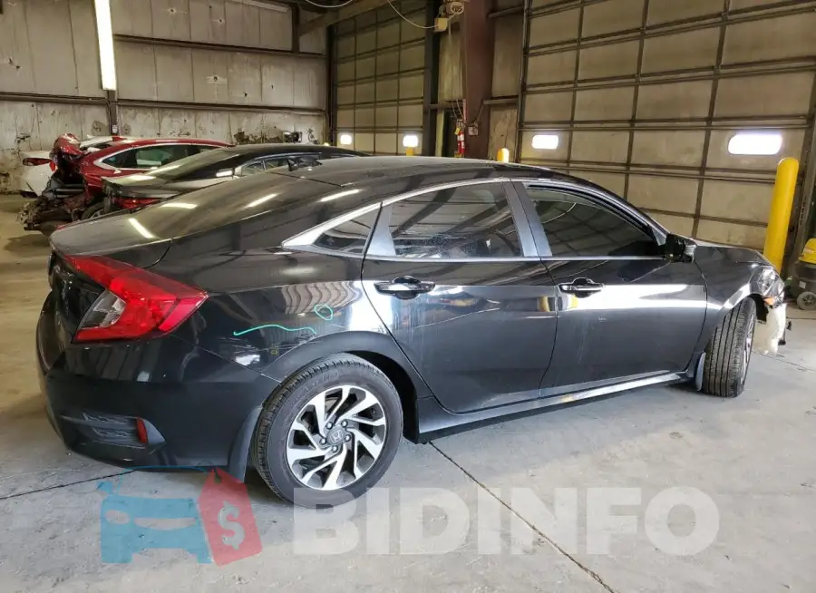 19XFC2F78HE057163 Photo# 3
