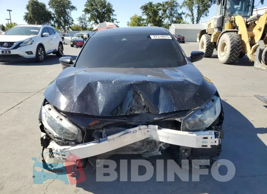 19XFC2F80LE208417 Photo# 5