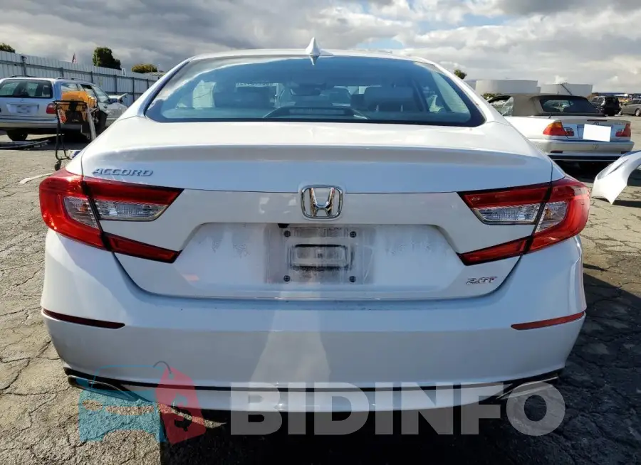 1HGCV2F50KA013195 Photo# 6